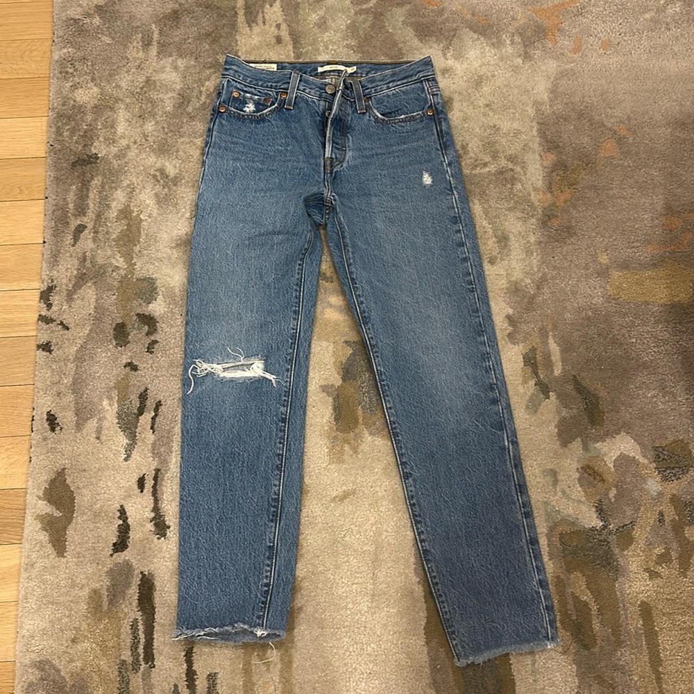 LEVI’S WEDGIE JEANS SIZE 25